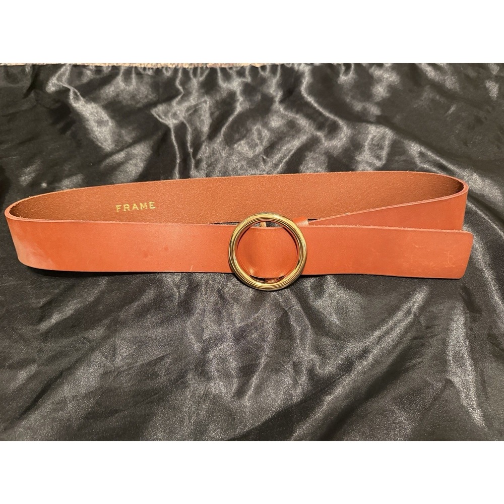 Frame Petit Leather Circle Belt Size S